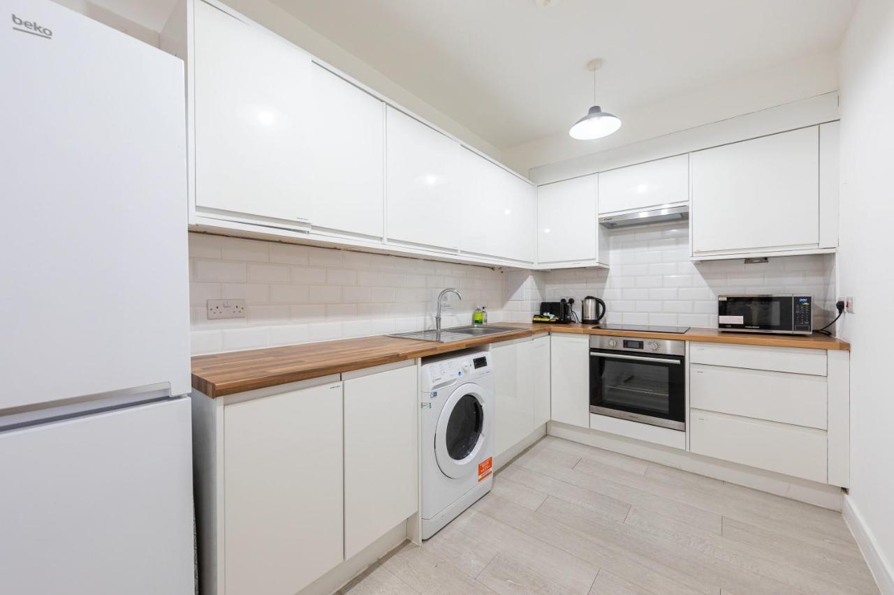 לונדון Boutique Modern Hotel Room For Two Near Tube And Bus Stations מראה חיצוני תמונה